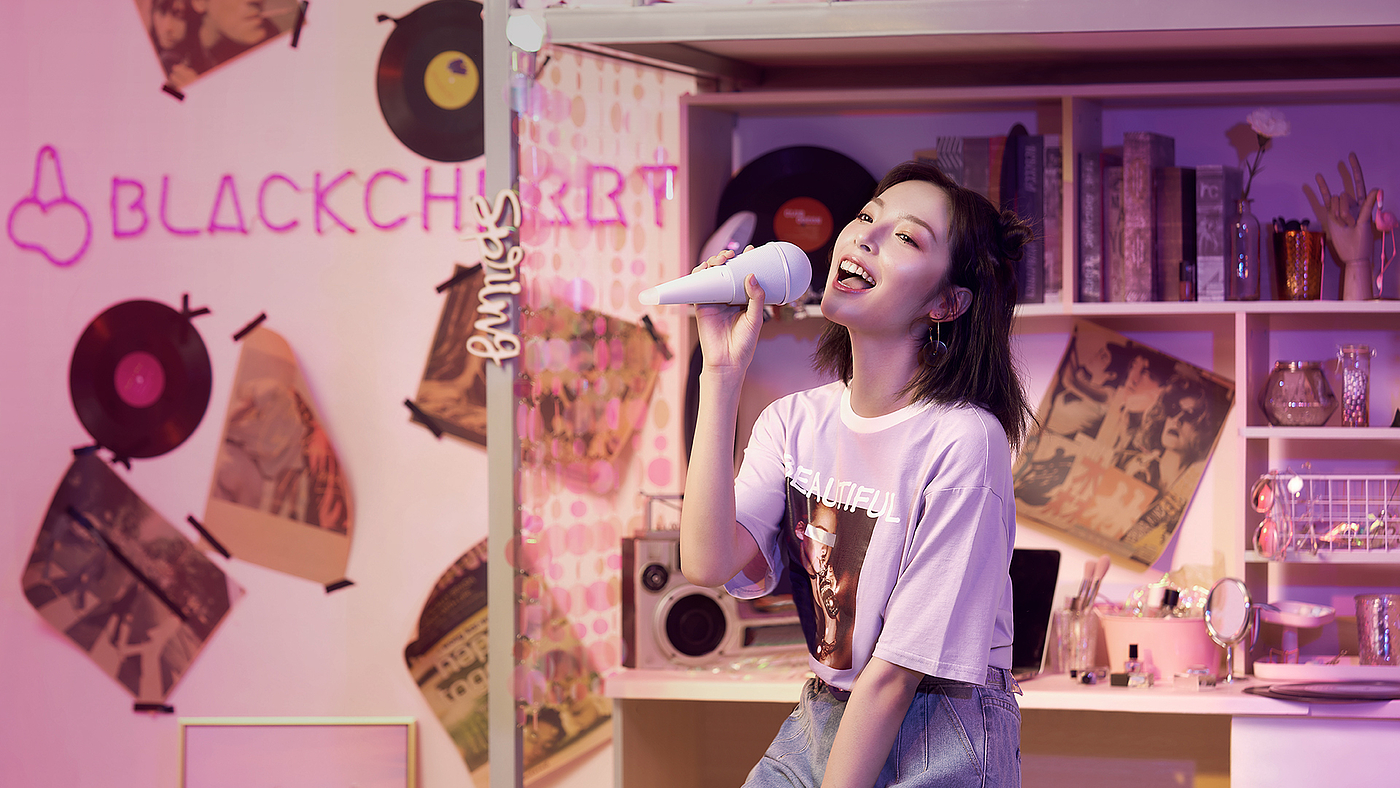 Black cherry microphone，Internet celebrity，Bluetooth Speaker ，Microphone Bluetooth speaker，Integrated design，Portable KTV，