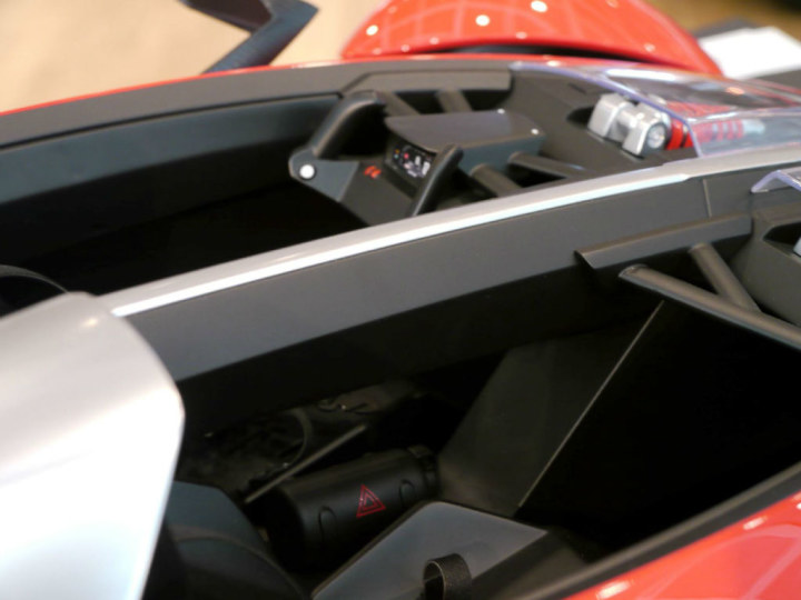 Automobile design，Concept Car，Hand drawn，design sketch，Display Board，