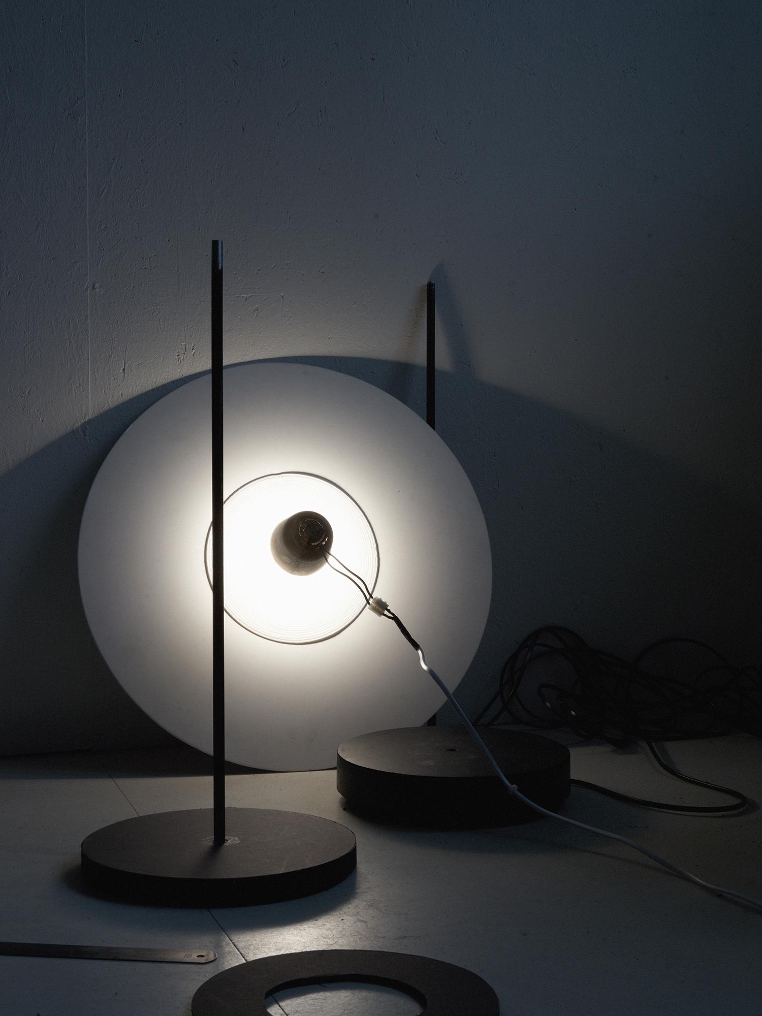 concise，Desk lamp，Floor lamp，lamps and lanterns，