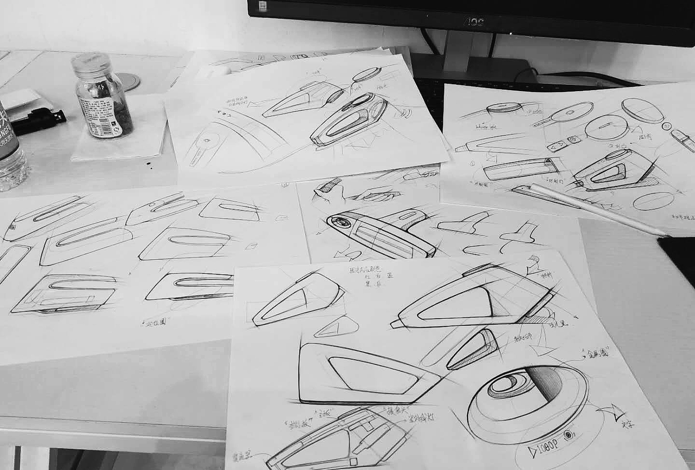 Hand drawn，