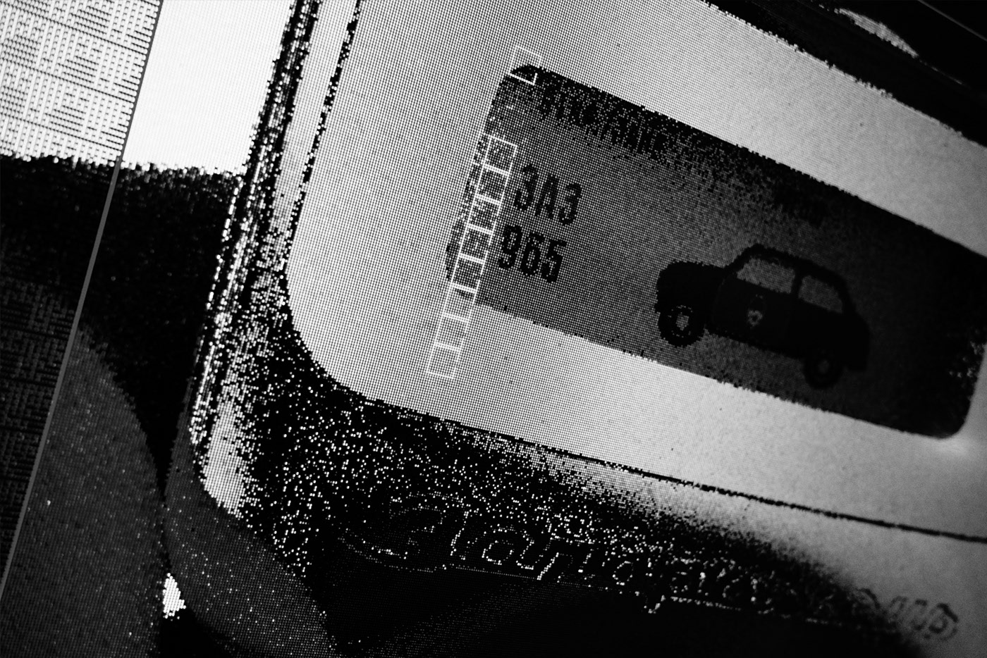 a burglar alarm，automobile，Small，Key buckle，Retro，