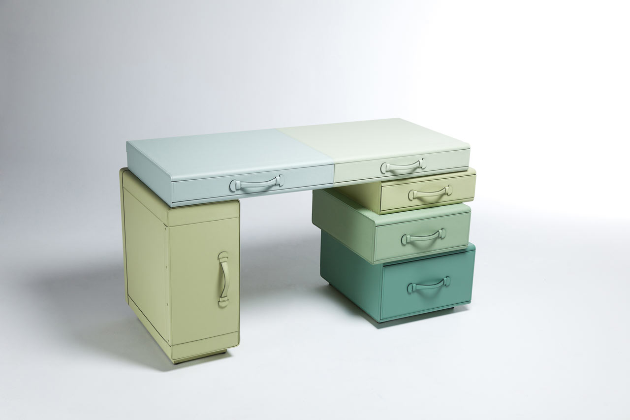 cabinet，suitcase，assemble，Leatherwear，