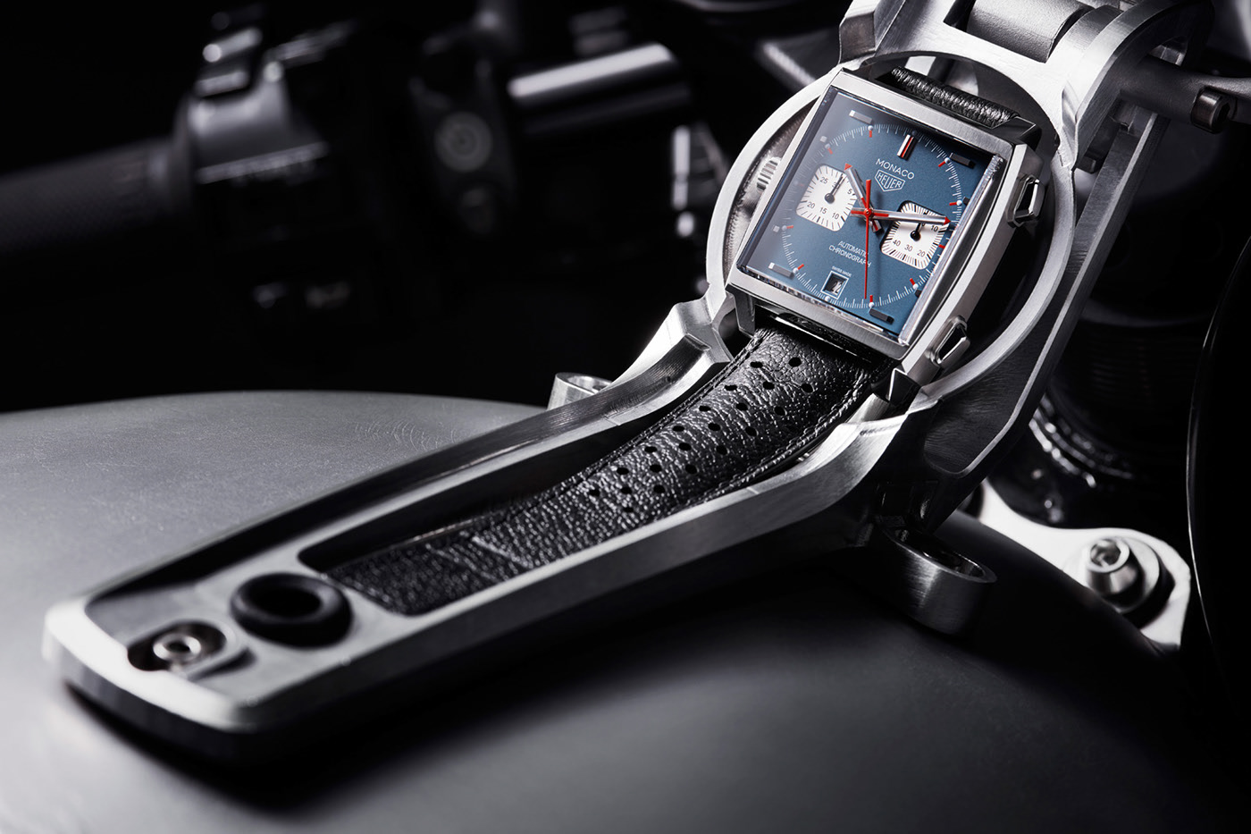 motorcycle，Vehicle，FIRST，