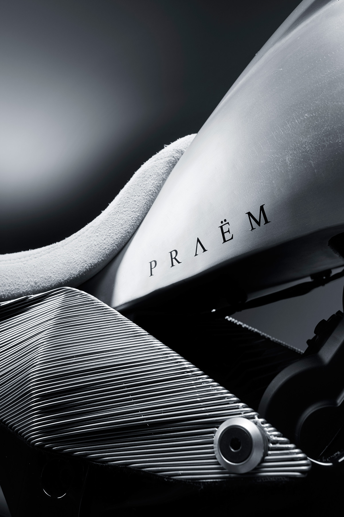 motorcycle，Vehicle，FIRST，