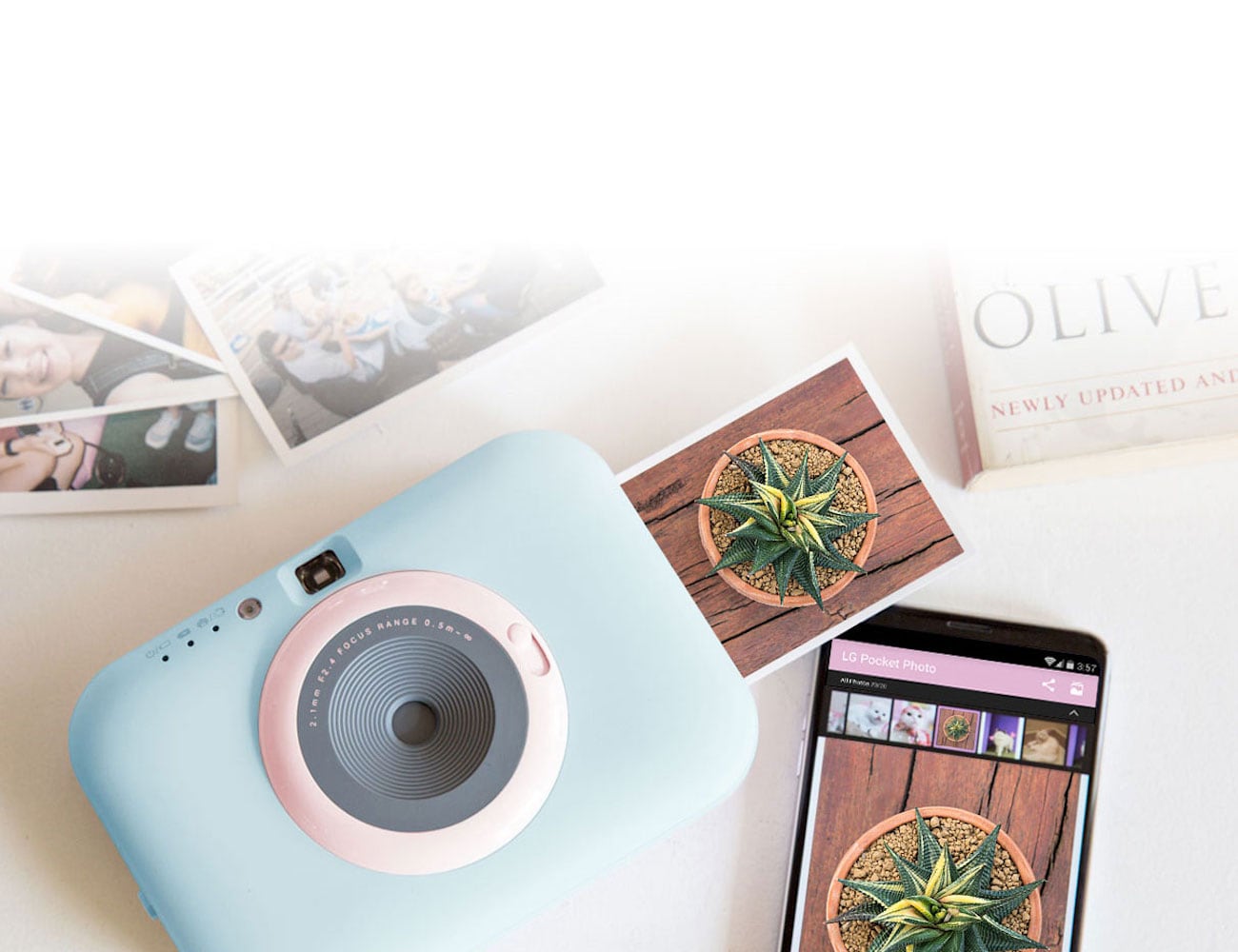 camera，Polaroid，industrial design，product design，