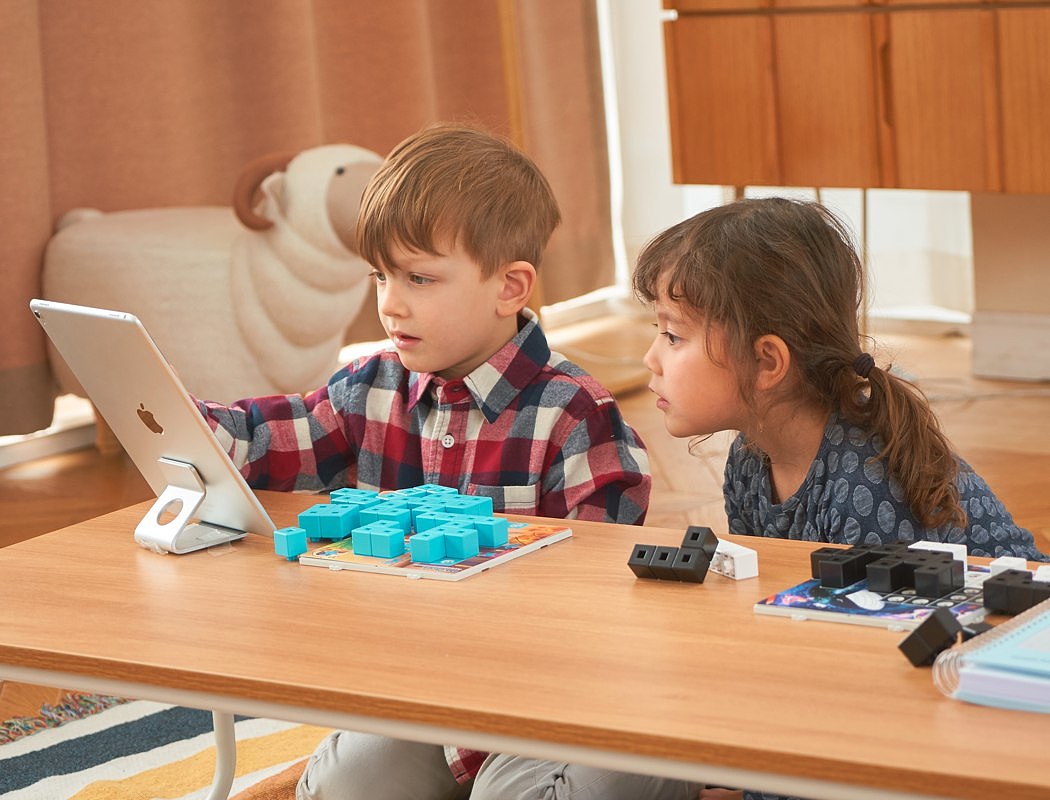 Jigsaw puzzle，three-dimensional，app，creative ability，