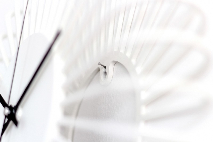 Wall clock，Clock，Wooden wall clock，