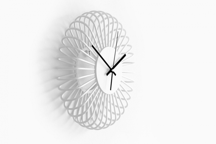 Wall clock，Clock，Wooden wall clock，
