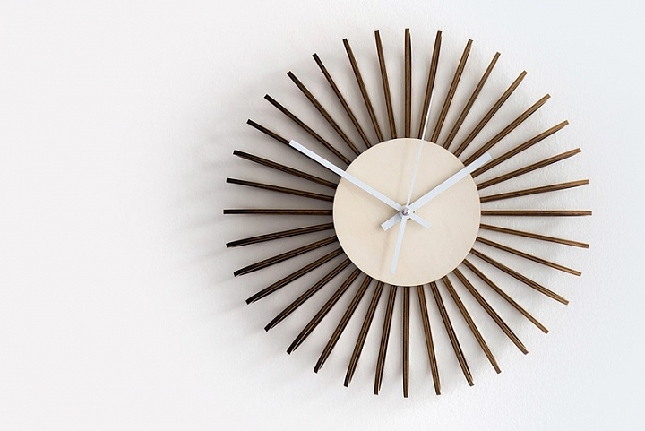 Wall clock，Clock，Wooden wall clock，