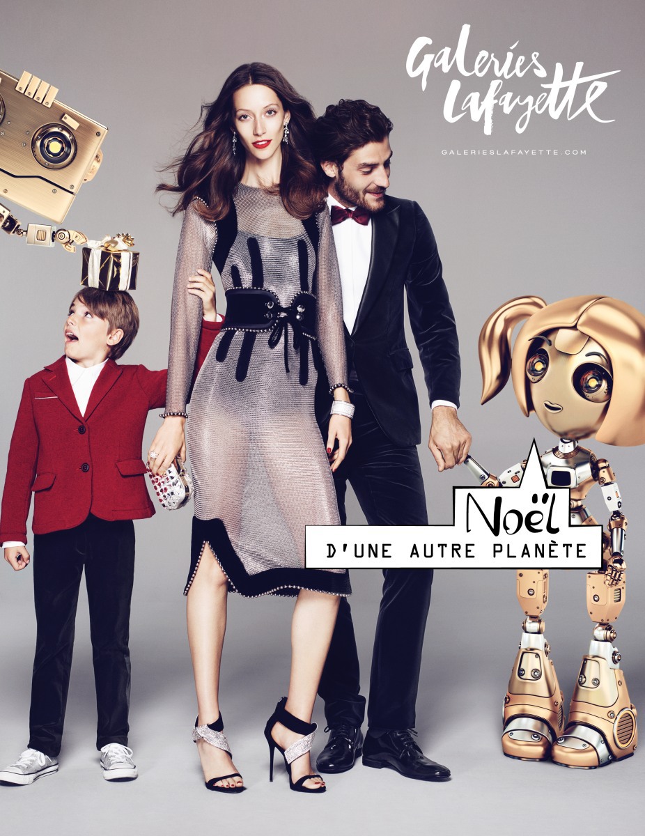 robot，Metal，modern，golden，luxury，old-fashioned，