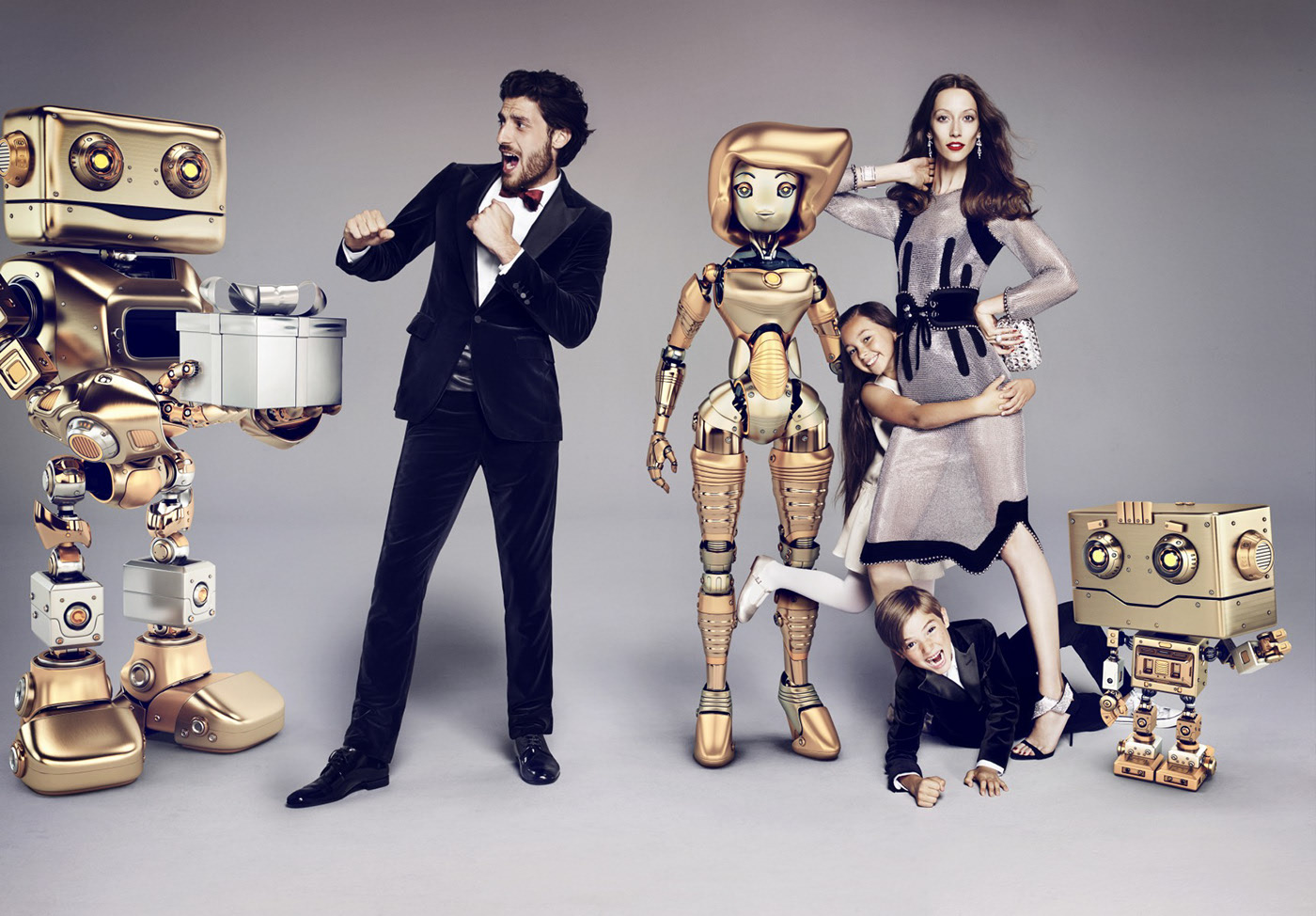 robot，Metal，modern，golden，luxury，old-fashioned，