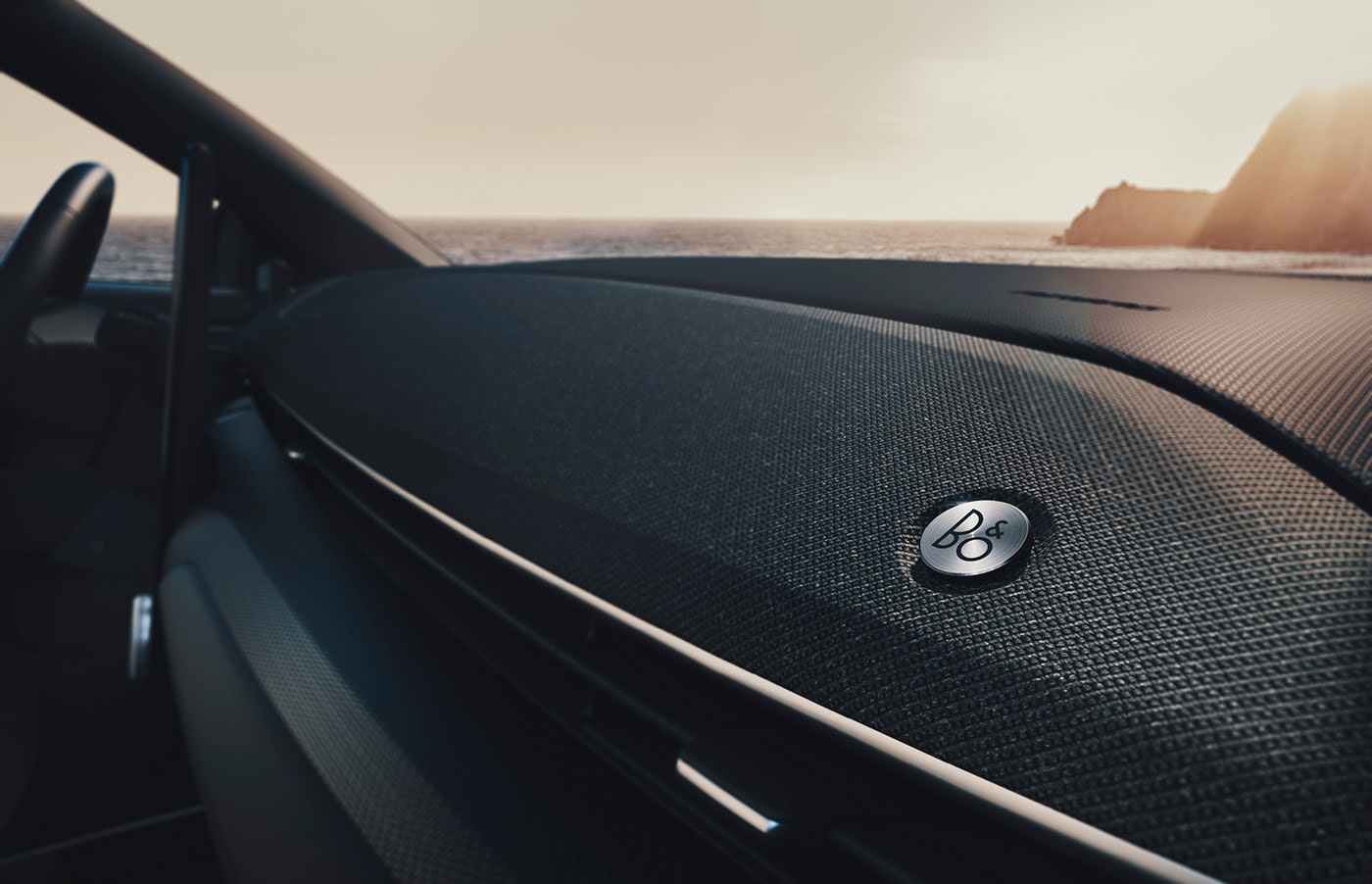 wild horse，MUSTANG MACH，Photography，automobile，