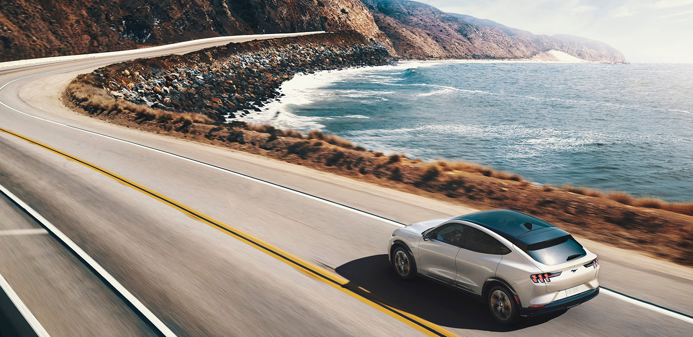 wild horse，MUSTANG MACH，Photography，automobile，