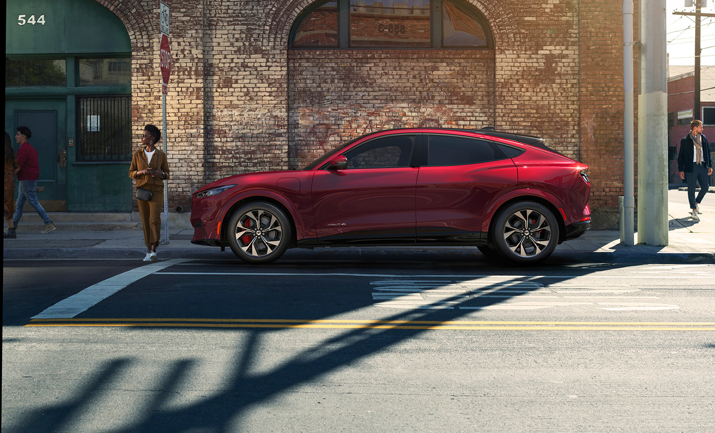 wild horse，MUSTANG MACH，Photography，automobile，