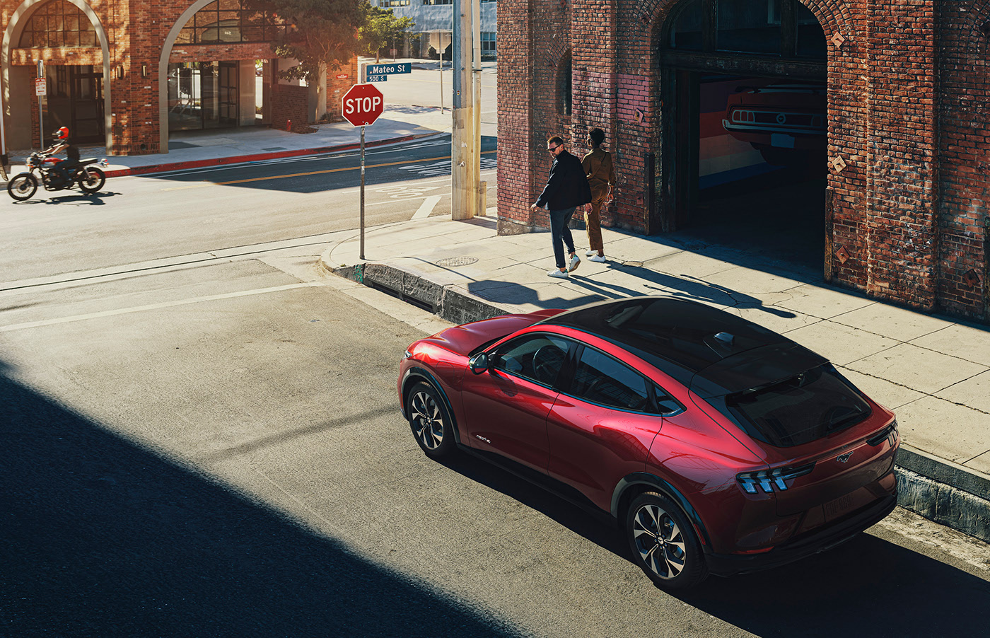 wild horse，MUSTANG MACH，Photography，automobile，