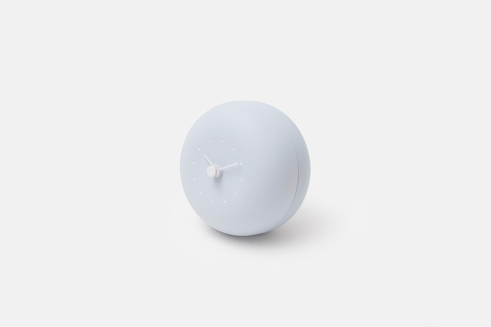 Clock，Taiwan，Minimalist，alloy，Mute，white，blue，