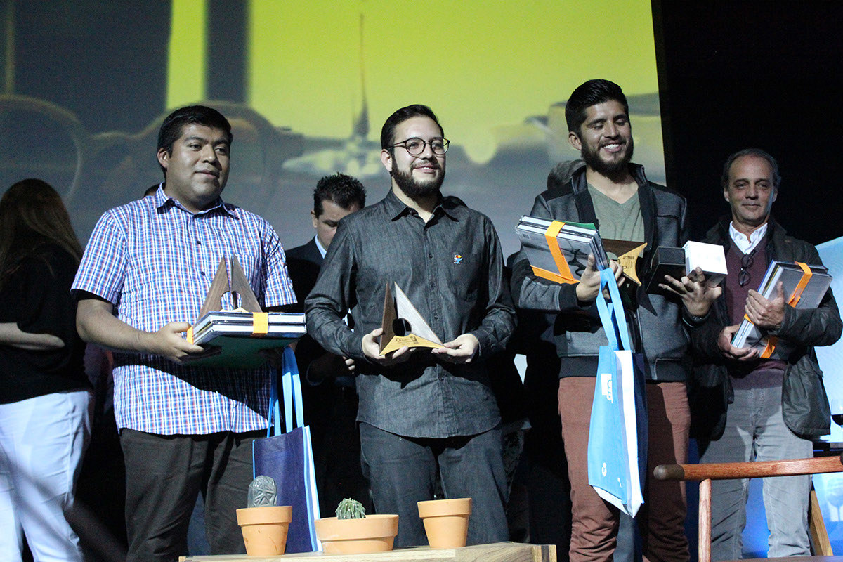 Home Furnishing，Table，wood，Simplicity，originality，