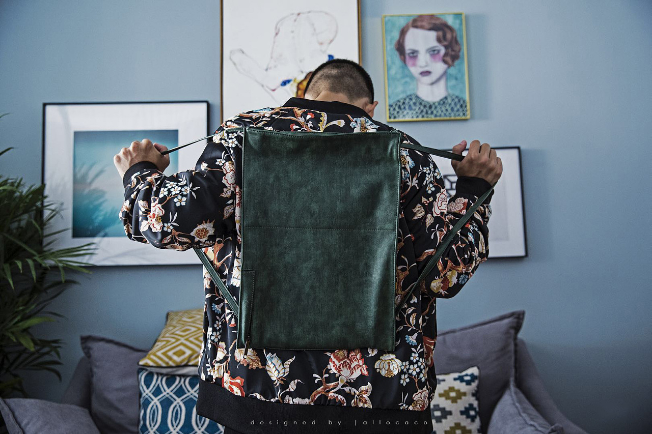 The multifunctional bag，