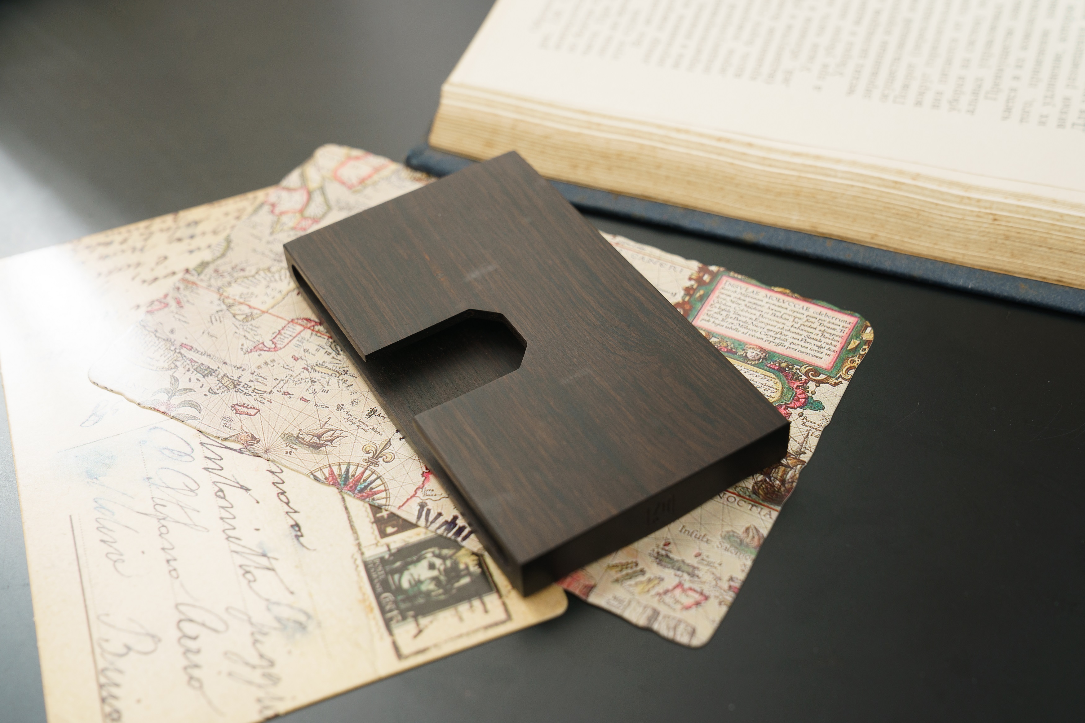 Craftsmanship，Mahogany business card box，Cultural and creative gifts，Office Supplies，Craftsmanship home flagship store，Creative gifts，