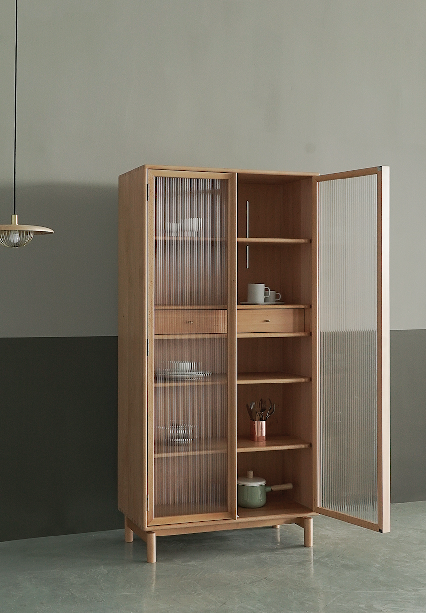 Side cabinet, solid wood, Changhong glass，