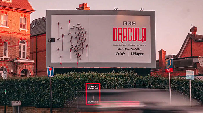 advertisement，Dracula，vampire，Wooden stake，night，