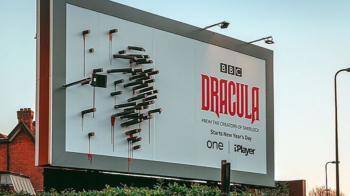 advertisement，Dracula，vampire，Wooden stake，night，