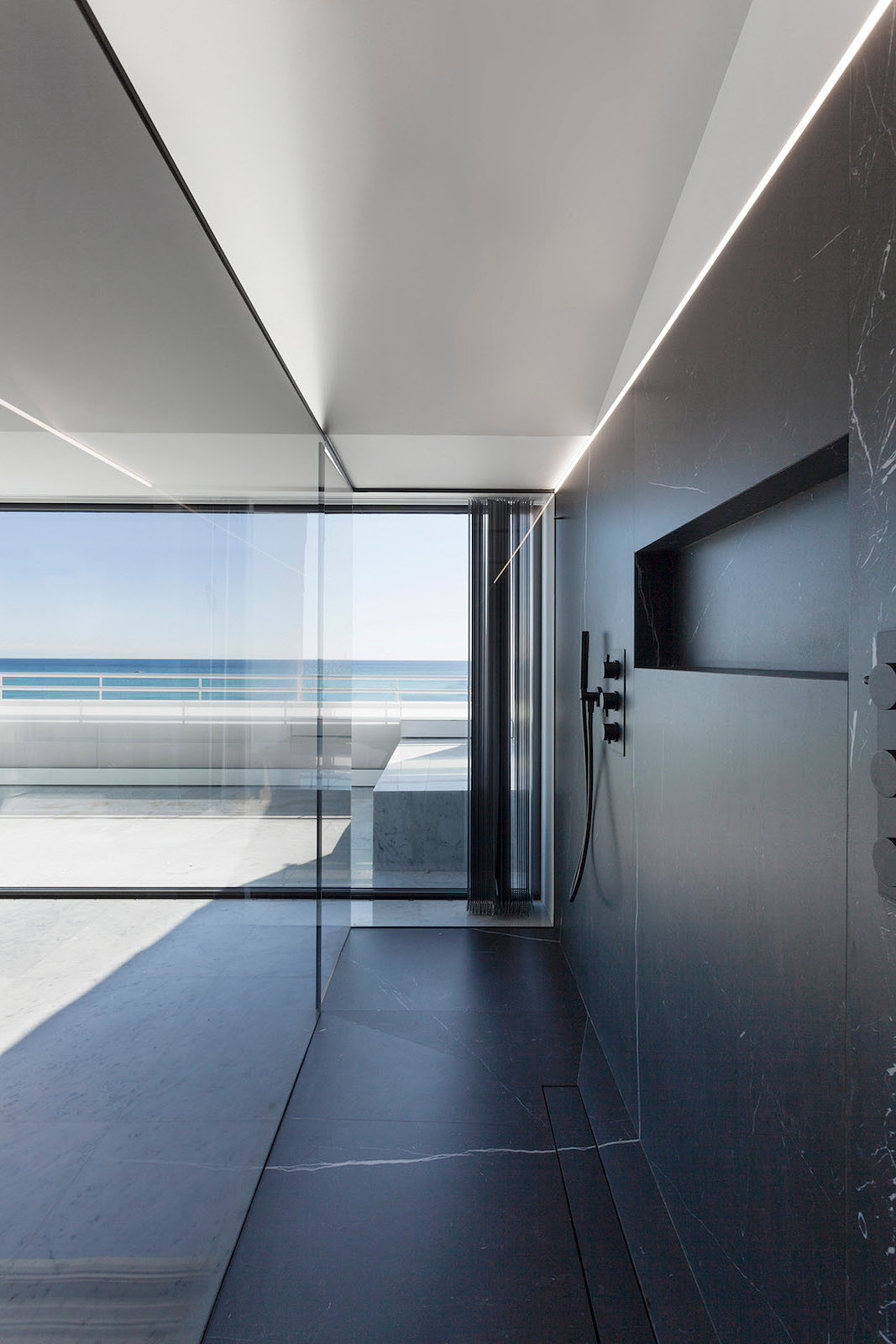 attic，Marble，Costa Blanca ，damp，