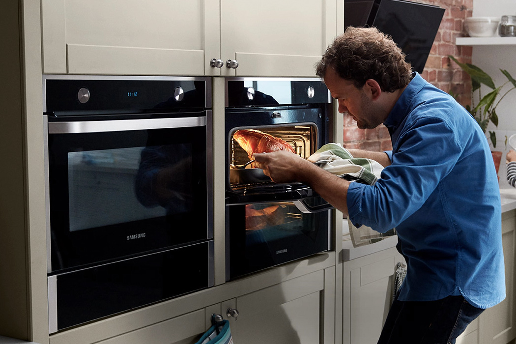 oven，Samsung，2019 if design award，High performance，wifi，application program，