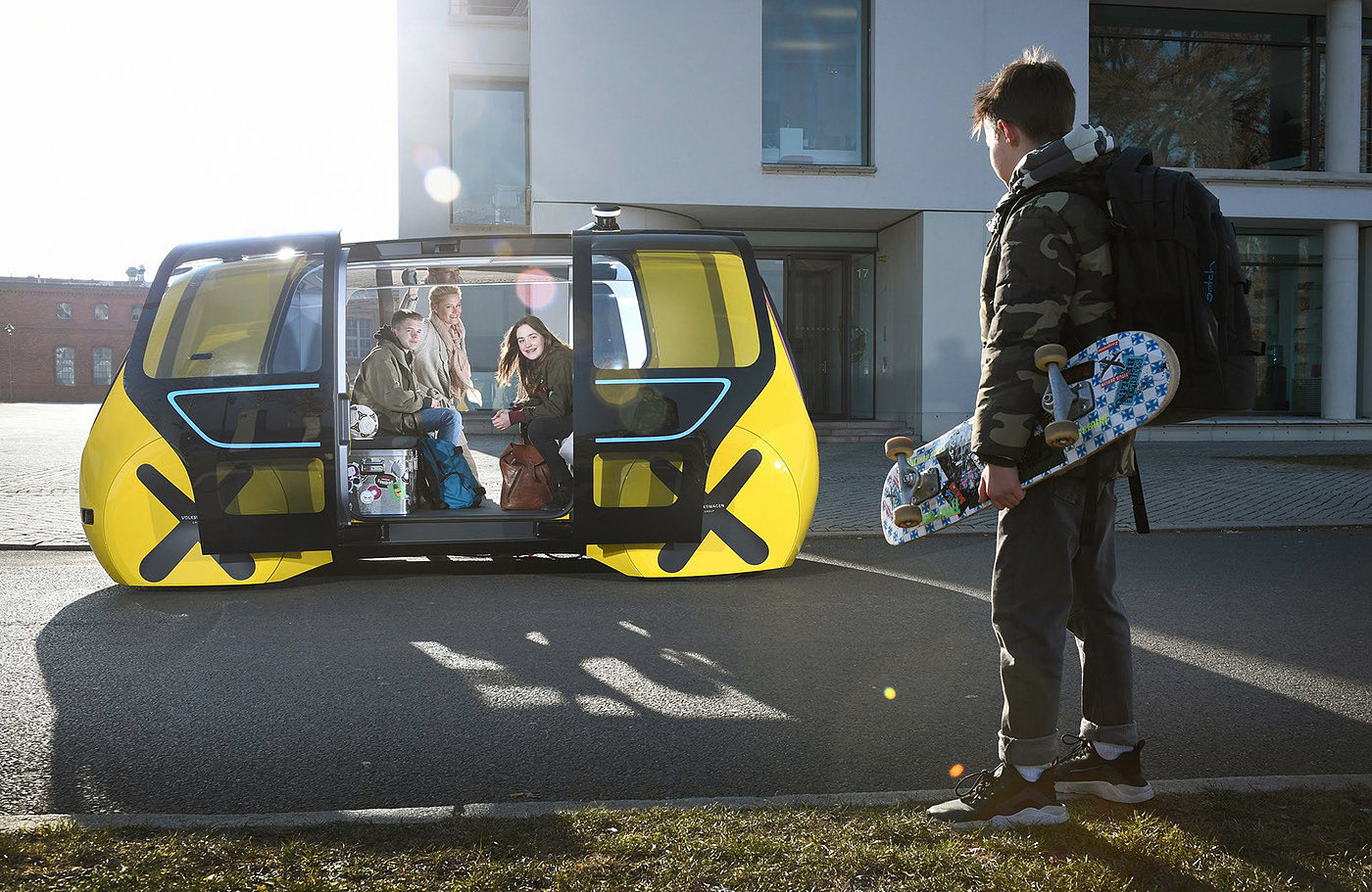 School Bus，appearance，yellow，industrial design，product design，