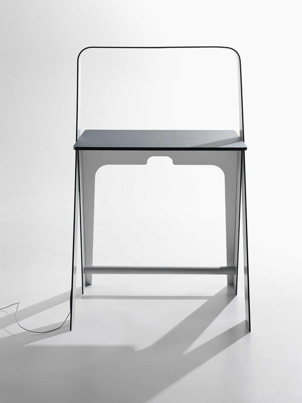 Tables and chairs，light，fold，aluminium，industrial design，product design，