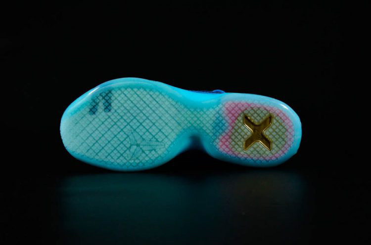 nike，Basketball shoes，Kobe，