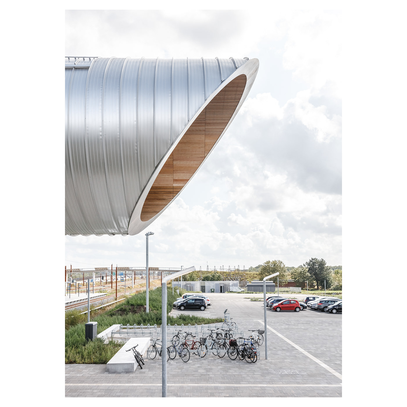 footbridge，Art，Rasmus Horsthoj，Photography，K Ø G E N O R D，station，traffic，