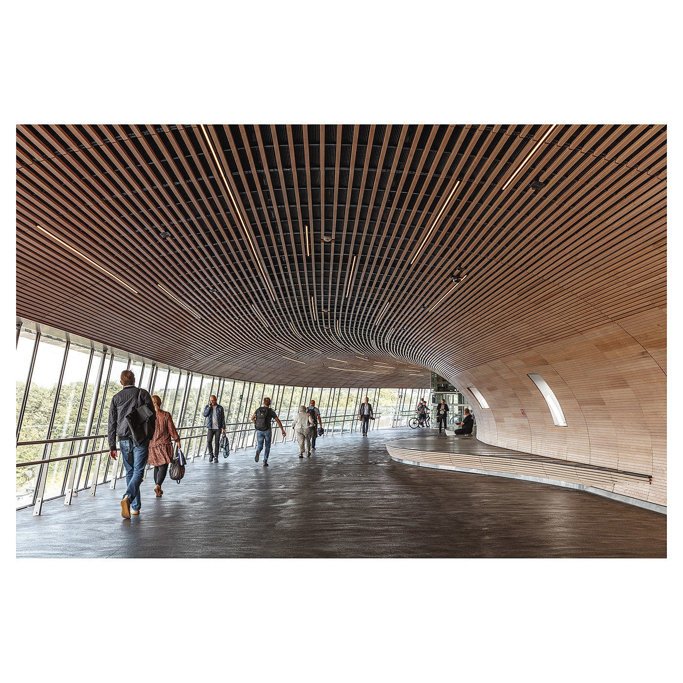 footbridge，Art，Rasmus Horsthoj，Photography，K Ø G E N O R D，station，traffic，