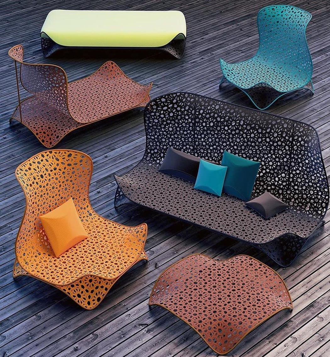 backyard，outdoors，entertainment，Tables and chairs，