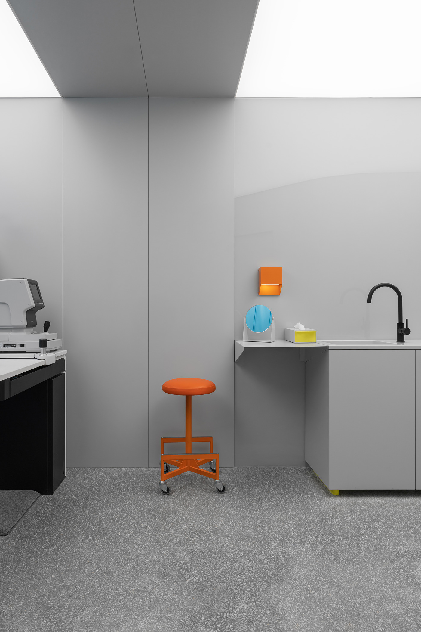 office，P. Y. e optical room，Lesha Galkin，