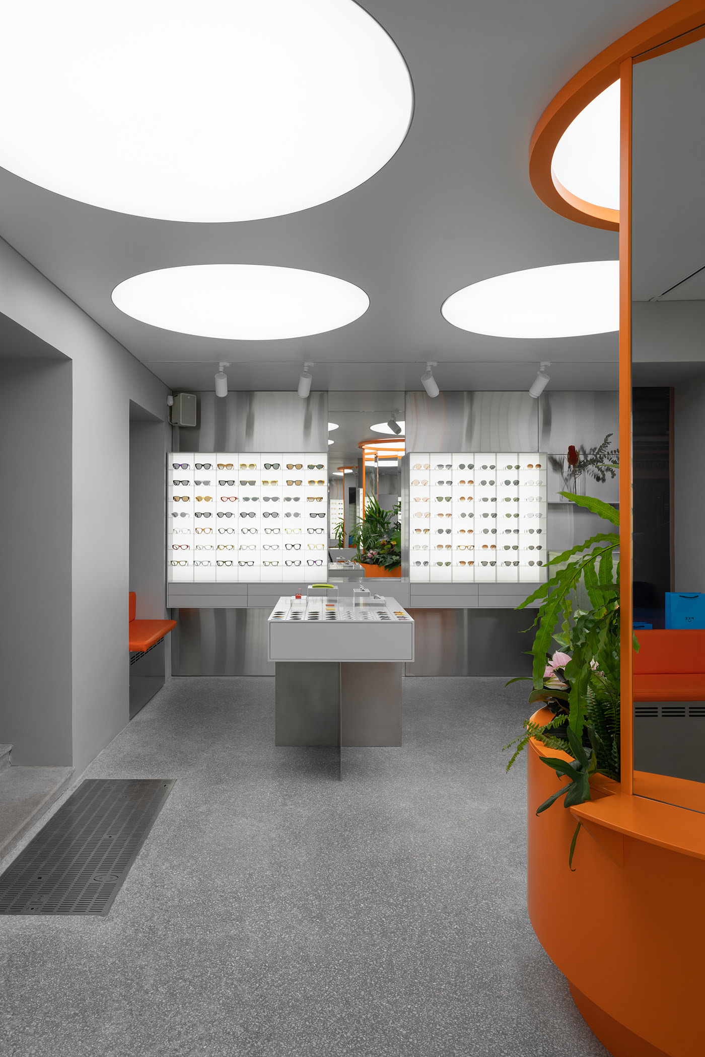 office，P. Y. e optical room，Lesha Galkin，