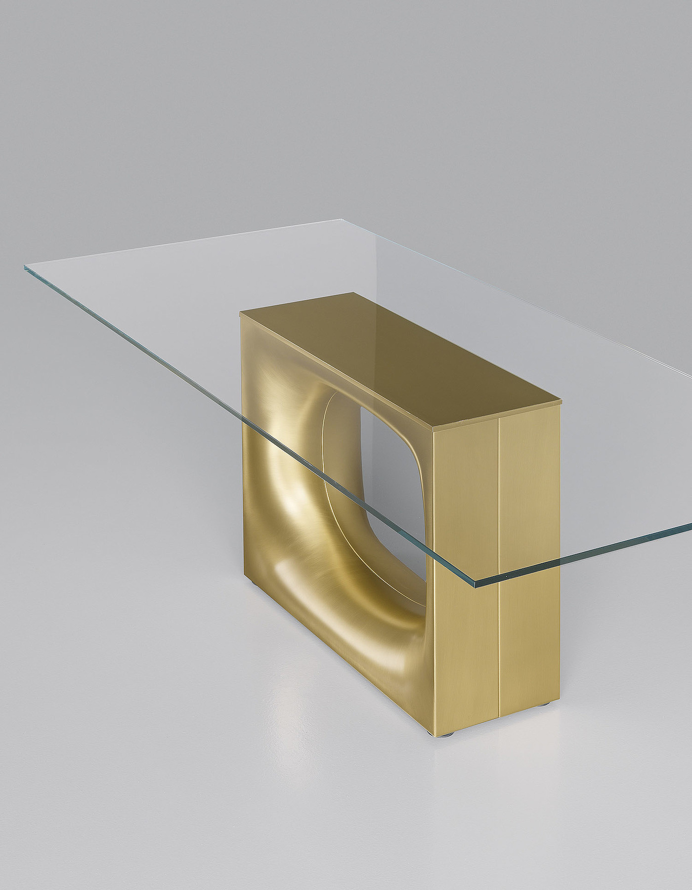 Holo Table，Table design，Metal，