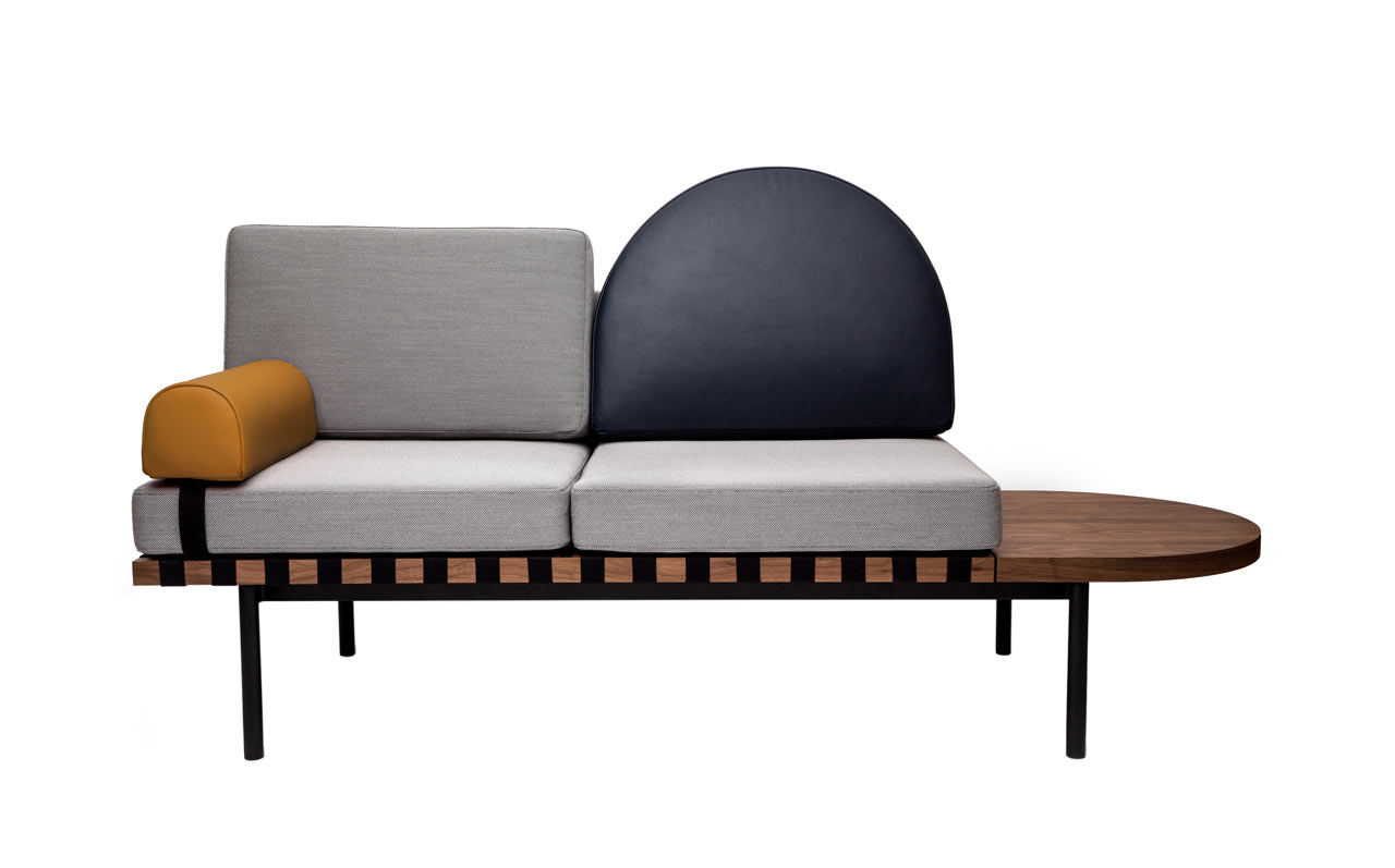 Small fried，chair，chair，Black steel pipe，