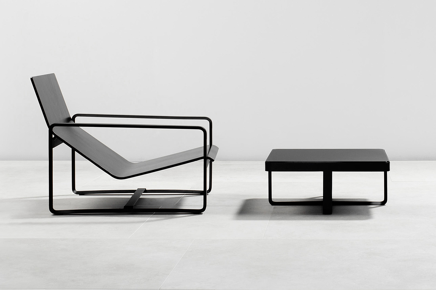 Neutra Collection，deck chair，Metal，