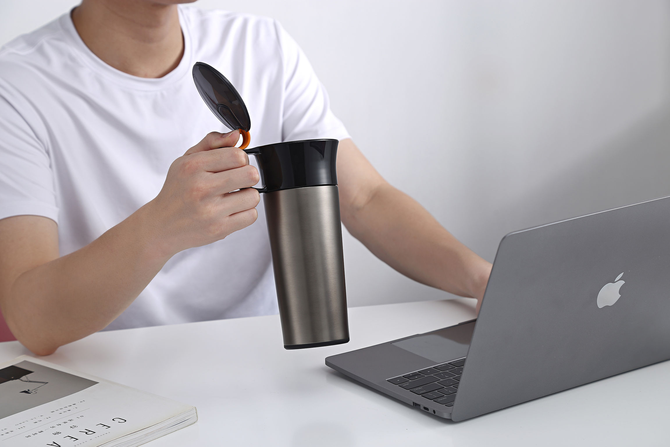 Housewear & Furnishings，industrial design，product design，Yearbook design if，