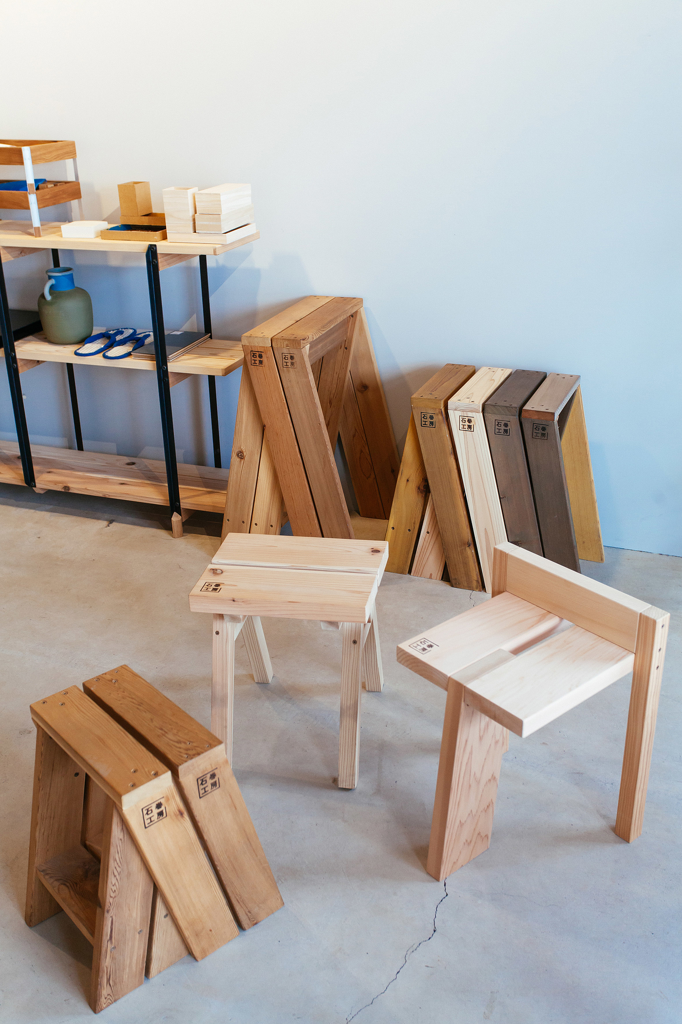 bedside cupboard，Portable，woodiness，stool，assemble，