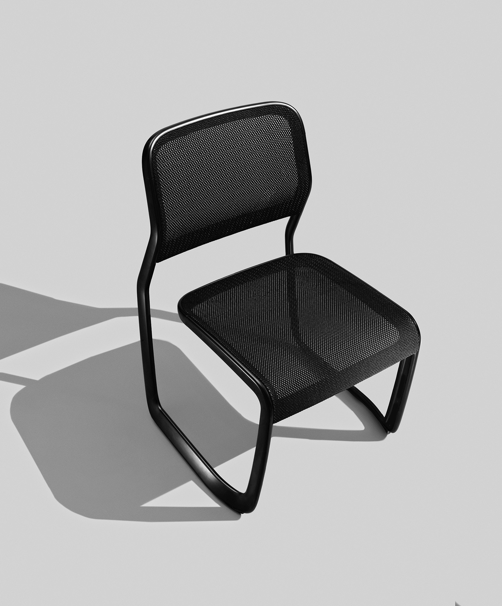salute，designer，chair，Marc Newson ，