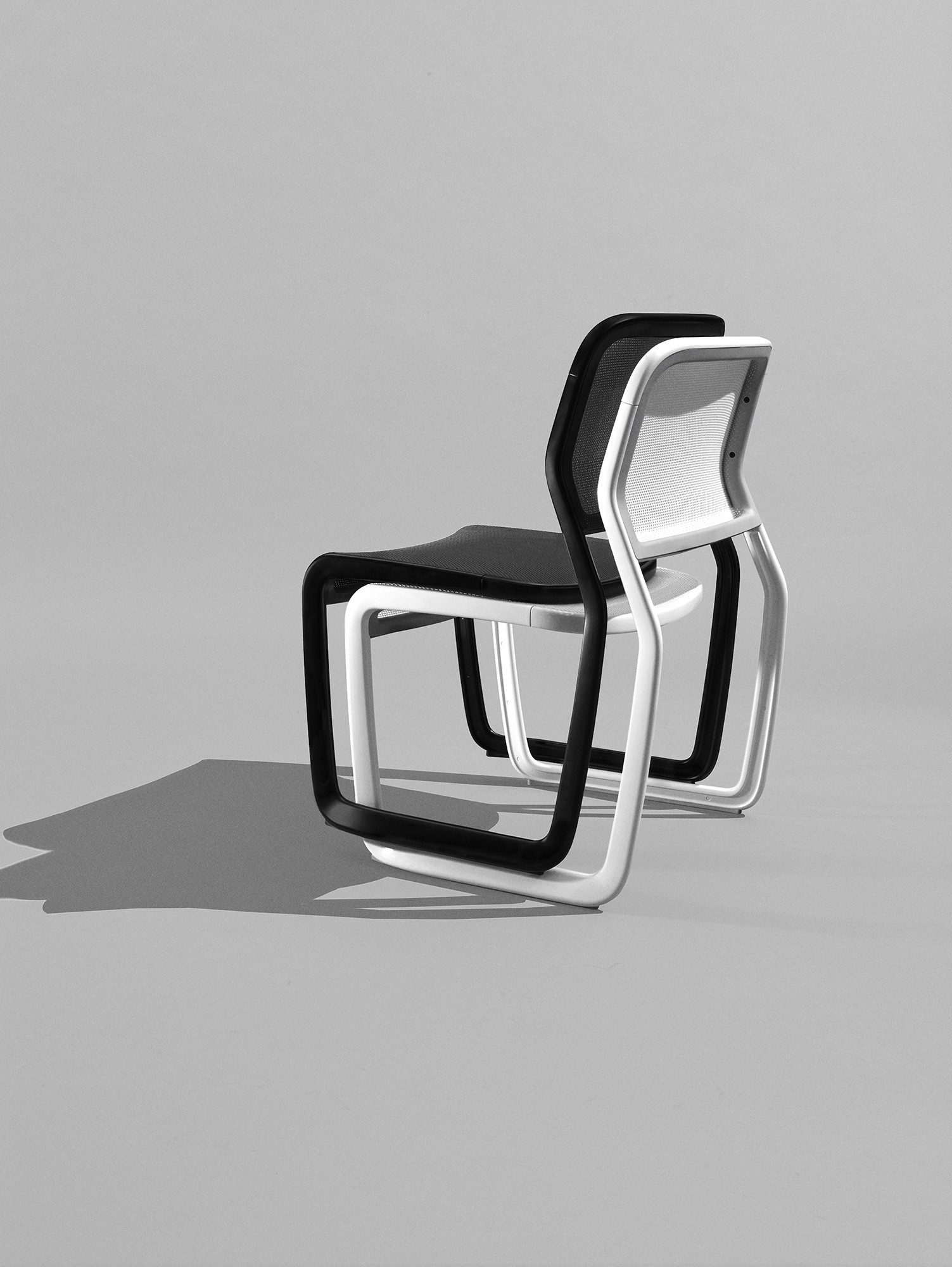salute，designer，chair，Marc Newson ，
