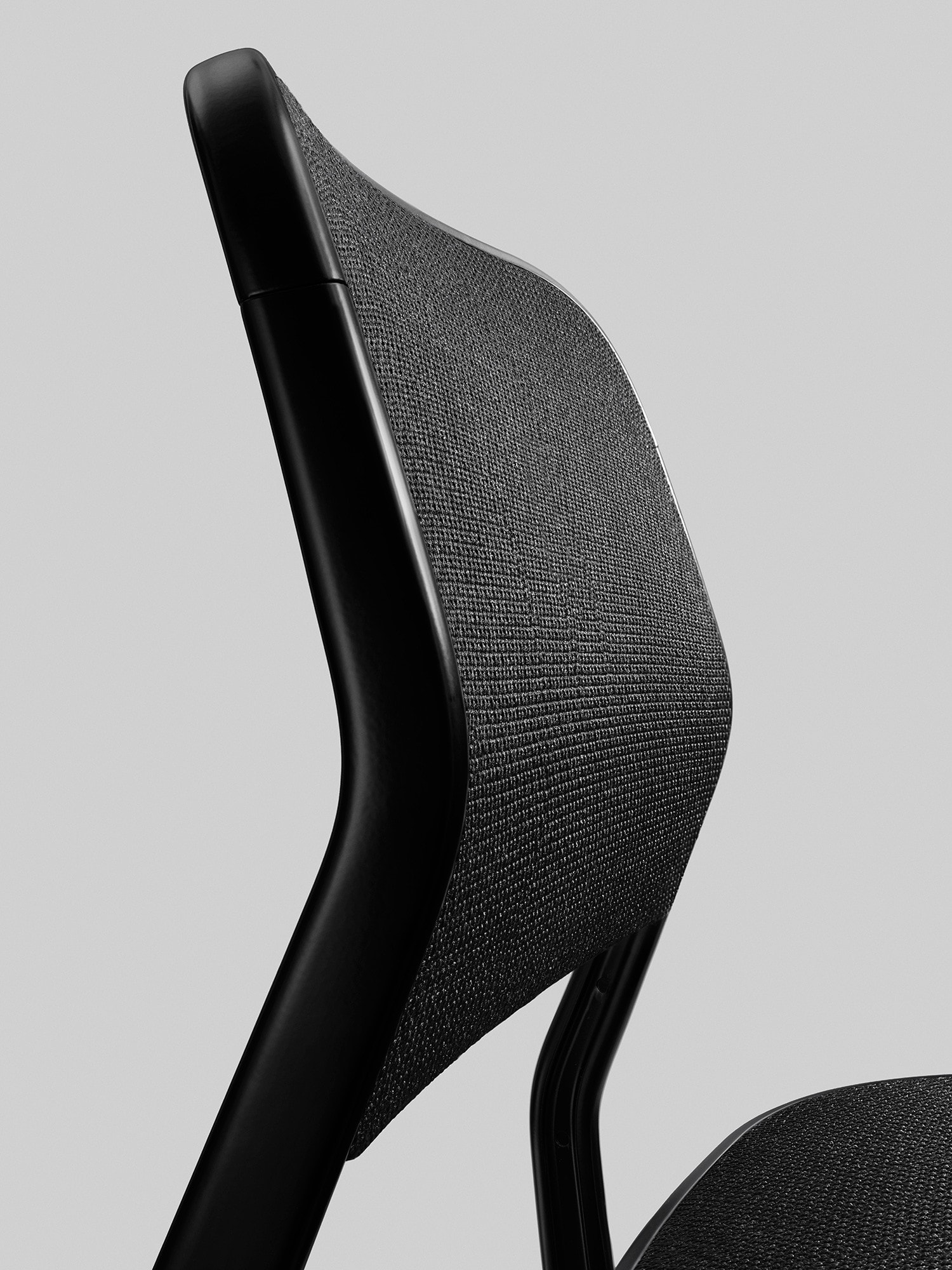 salute，designer，chair，Marc Newson ，