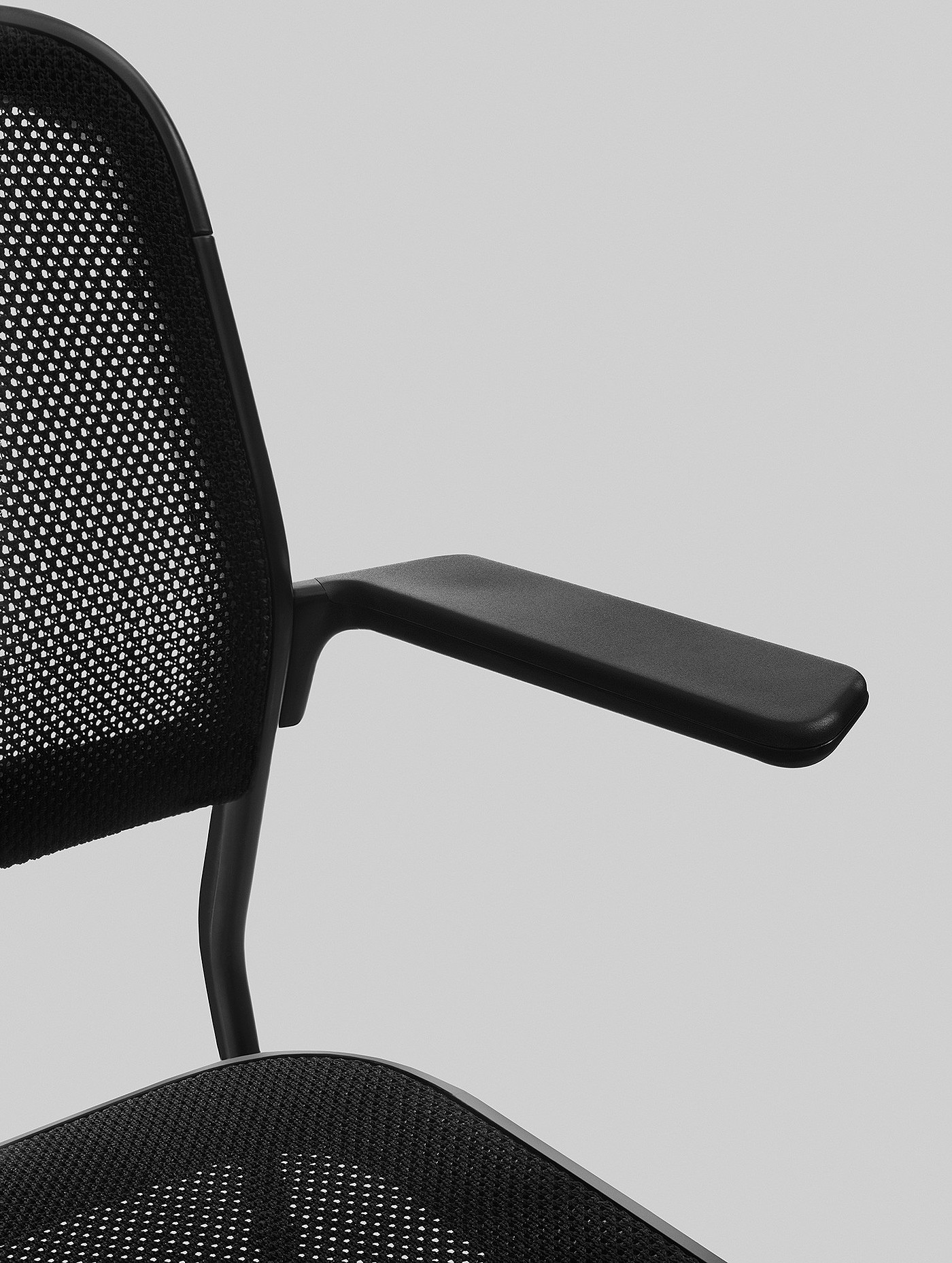 salute，designer，chair，Marc Newson ，