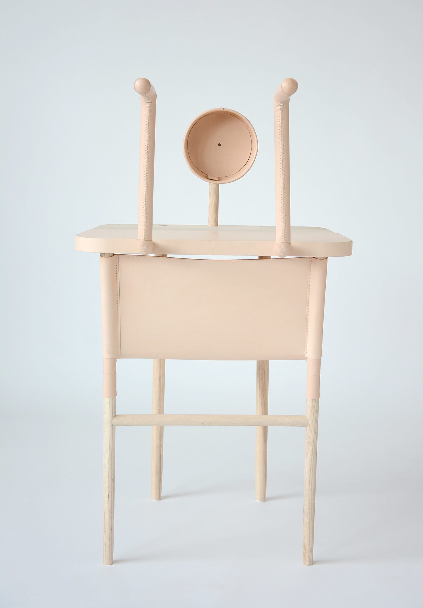Xiang Guan，graduate，chair，furniture，