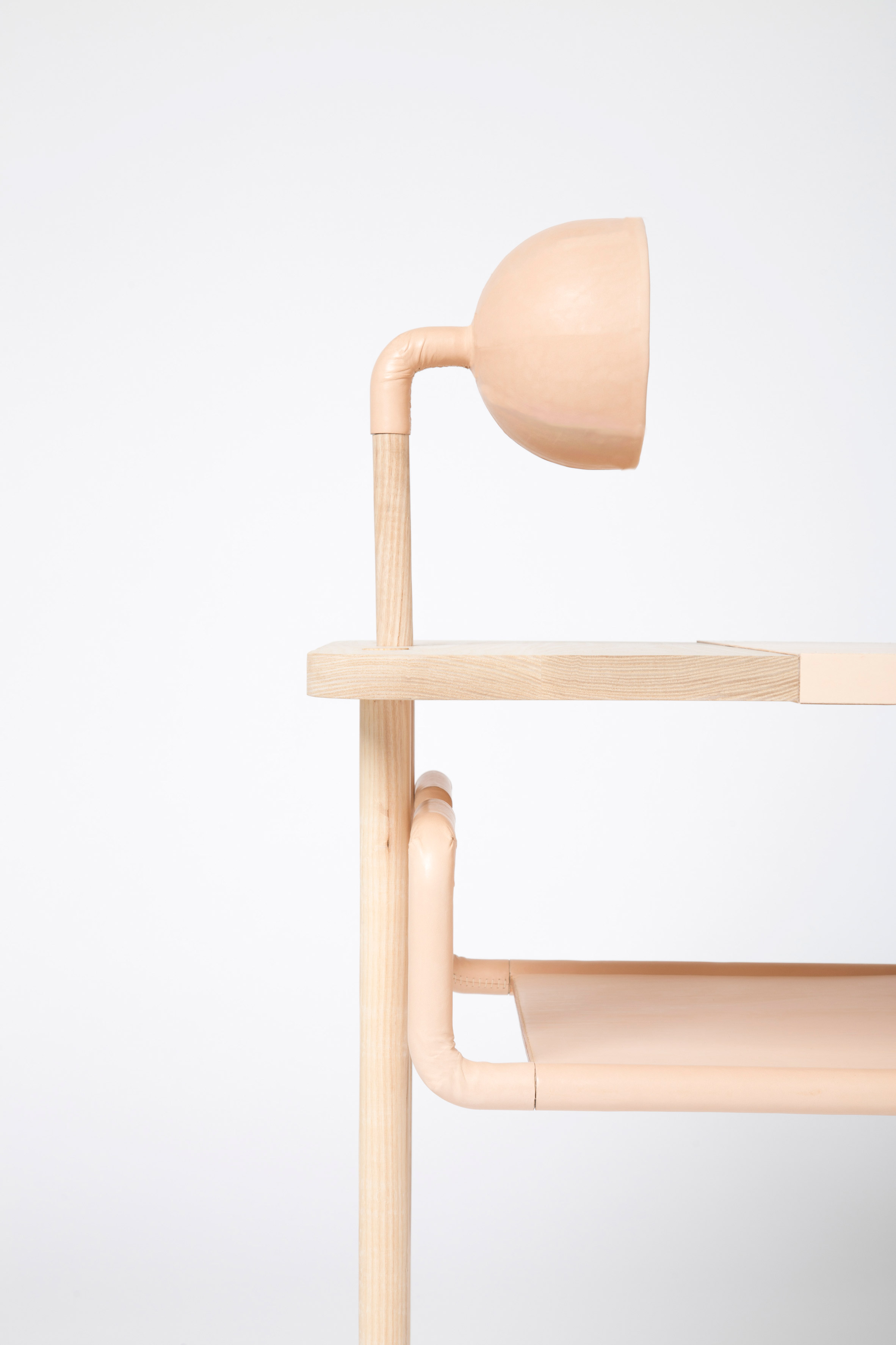 Xiang Guan，graduate，chair，furniture，