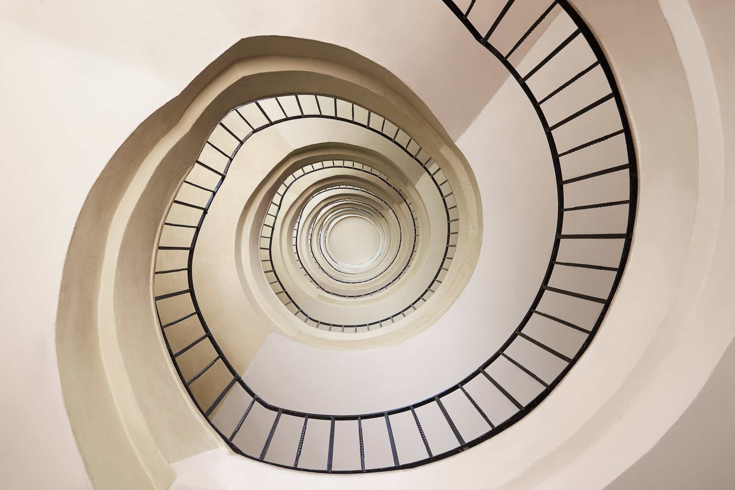 Photography，stairs，Spiral，Balint Alovits，Time Machine，