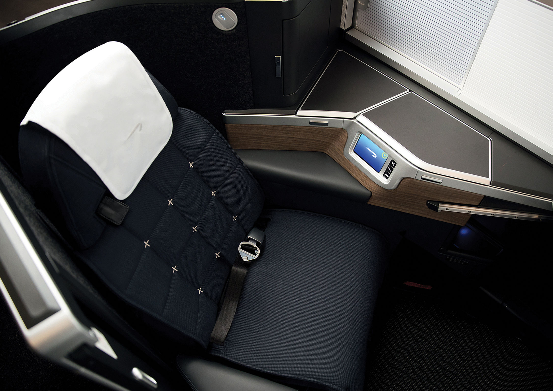 automobile，Automobile，vehicle，product design，Yearbook design if，