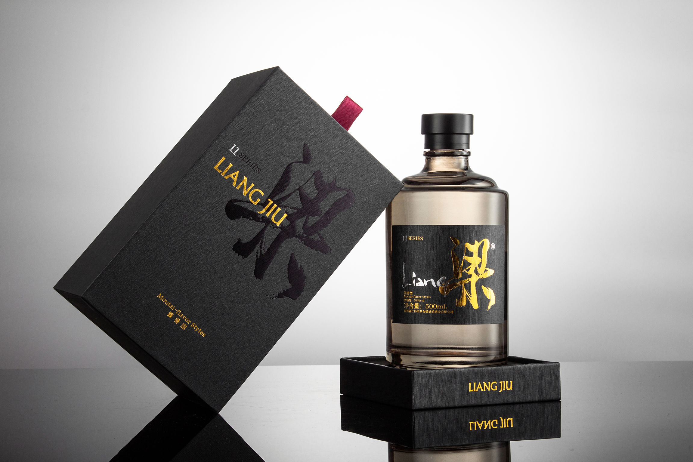 packing design，Wine bottle design，Cultural and creative design，two thousand and twenty，